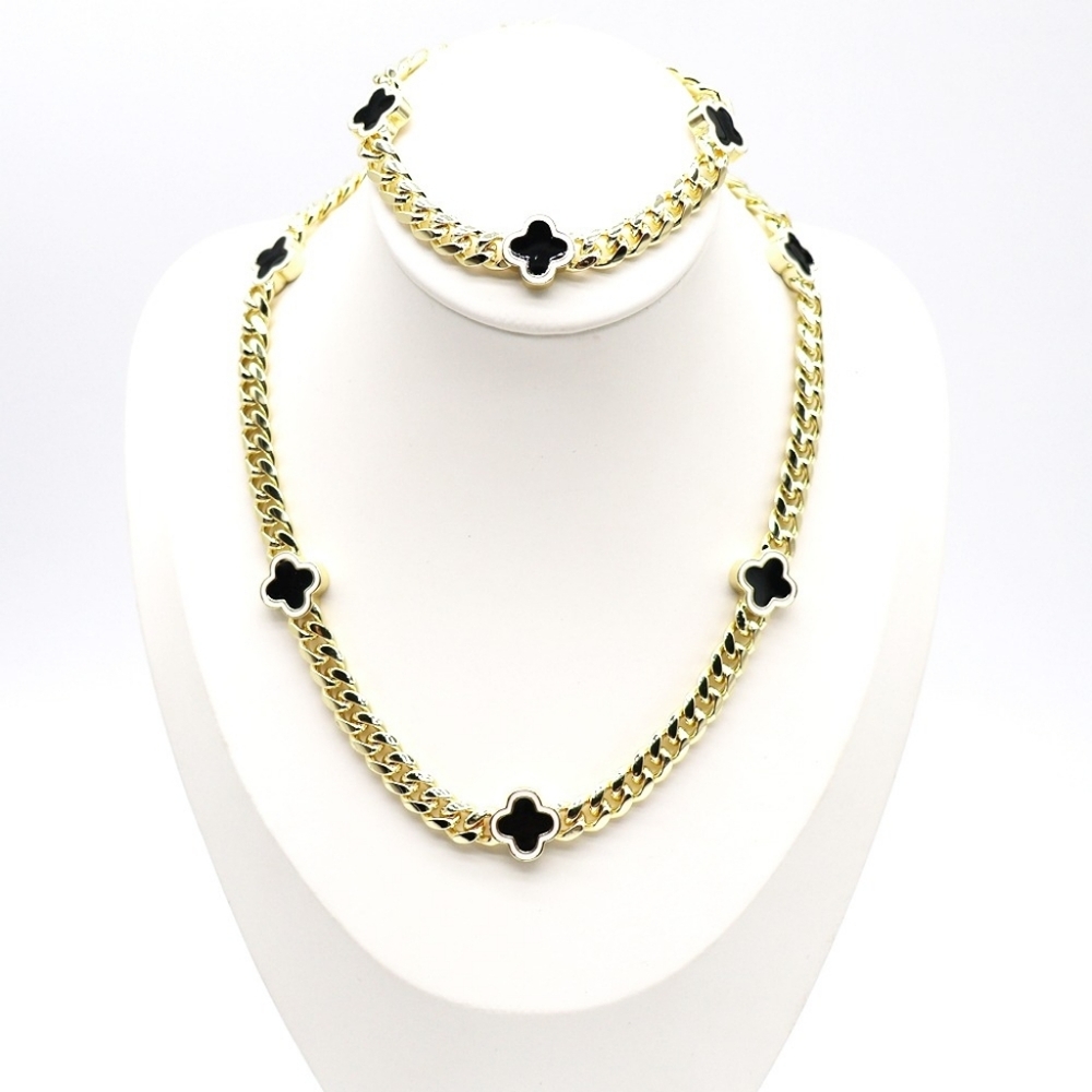 Chic Gold and Black Clover Necklace